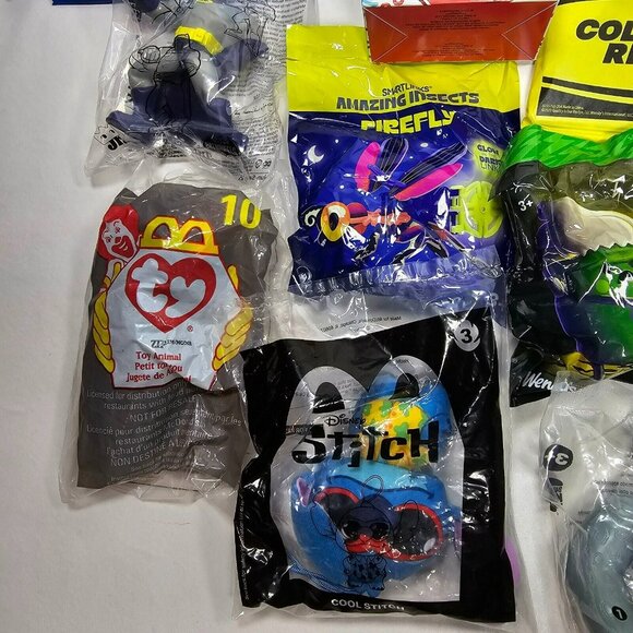 Lot of 20 Happy Kids Meal Toys McDonalds Wendys Dinosaurs Play Doh Kung Fu Panda - Picture 8 of 8